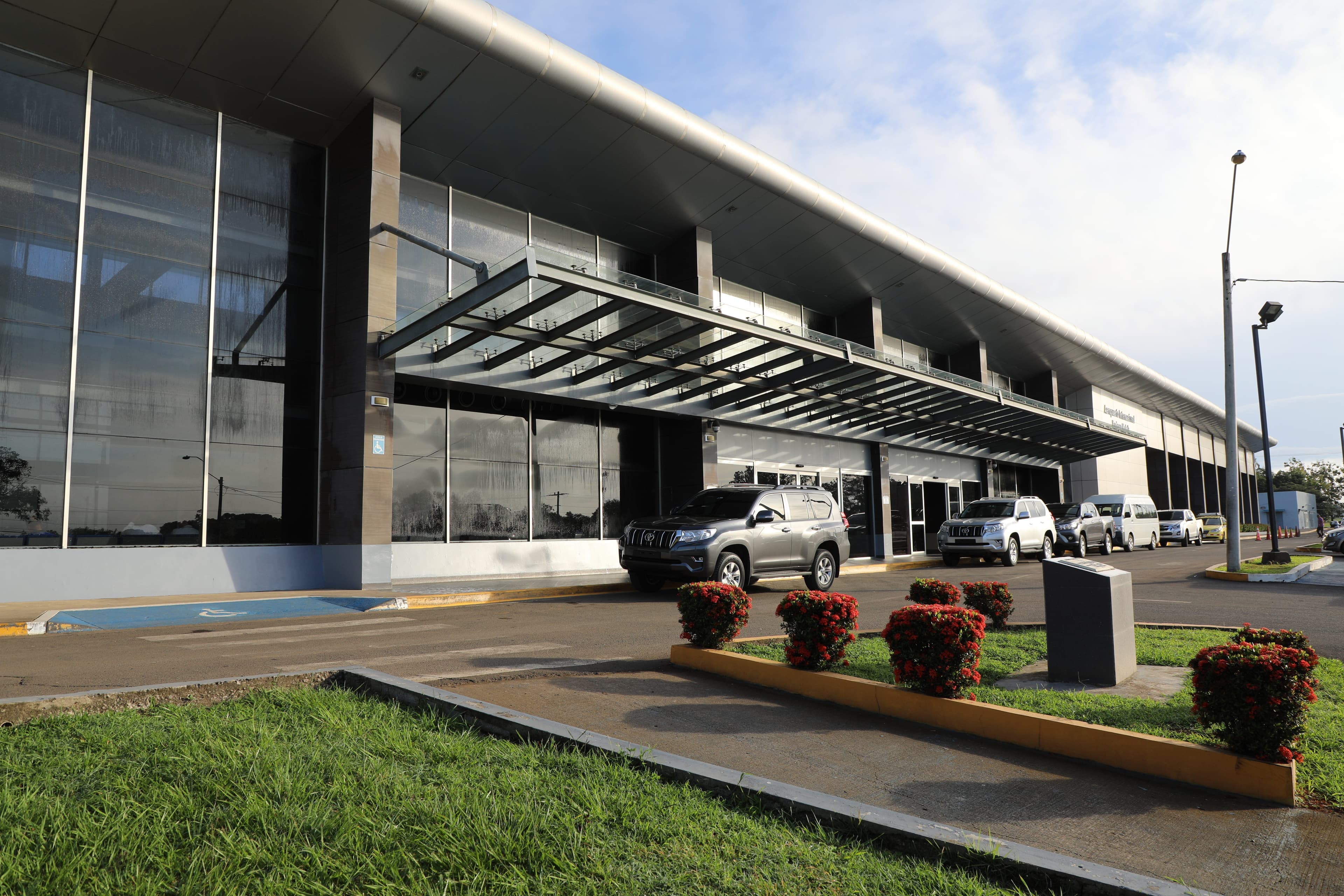 Aeropuerto Internacional Enrique Malek